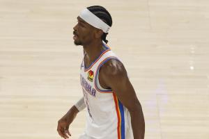 關鍵時刻發(fā)威！亞歷山大揭幕戰(zhàn)第四節(jié)&加時合砍24分 本世紀最高