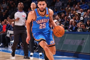 阿杰伊-米切爾談破聯(lián)防：我們傳球移動和尋找防守空檔做得不錯