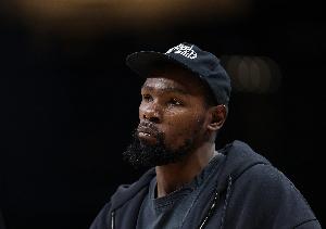 媒體人：杜蘭特叫暫停引起爭議 后面會不會用鍵盤和網友掰扯掰扯