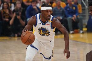 巴特勒：這比賽打起來很輕松 因?yàn)樗腥说淖⒁饬Χ荚趲炖锷砩? >
                                        </div>
                                    </div>
                                                                        <div   id=