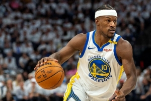 不斷殺傷！巴特勒今天命中16個(gè)罰球 創(chuàng)勇士隊(duì)史揭幕戰(zhàn)新紀(jì)錄