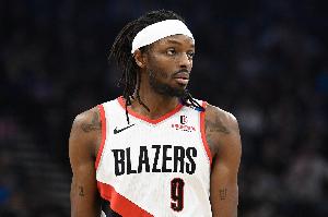 這第六人很強(qiáng)！格蘭特砍下29分 創(chuàng)開拓者隊史揭幕戰(zhàn)替補(bǔ)紀(jì)錄