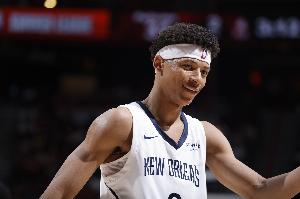 鵜鶘主帥：費(fèi)爾斯攻防兩端很有侵略性 這個(gè)年輕人今天有很多亮點(diǎn)