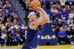 21中17！戈登：每次出手我都感覺這球能進 后仰跳投還要針對訓(xùn)練