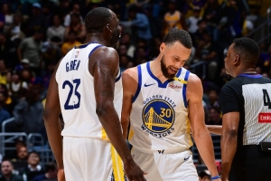 追夢：我們很少叫戰(zhàn)術(shù) 關(guān)鍵時刻只需要把球交到最好的球員手里