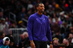 黃蜂主帥：球員拼盡了全力 培養(yǎng)年輕人和努力贏球可以兼顧