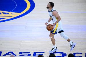 庫里：我有球無球都能打 作為控球手你的天性本是自己掌控節(jié)奏