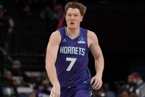 克尼佩爾：關(guān)鍵環(huán)節(jié)處理還有提升空間 今天新秀們展現(xiàn)出了潛力