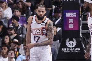 場均6.2分3.7板！名記：步行者計劃用困難特例簽下前鋒科迪·馬丁