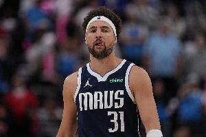 比打首發(fā)強！克萊上半場5中3得8分3板1助1斷 三分4中2