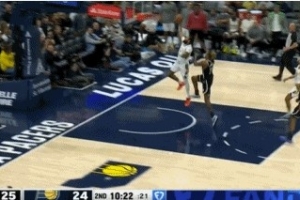 用困難特例簽的！步行者新援科迪·馬丁反擊暴扣