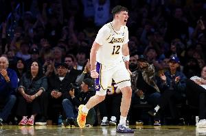 雷迪克：拉拉維亞是我在自由市場的首選 我對他本季表現(xiàn)并不驚訝