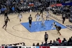 小賈巴里背打波普&強頂?shù)街新分型睹?火箭14-5打?；倚? >
                                        </div>
                                    </div>
                                                                        <div   id=