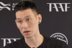 書(shū)豪：哈登開(kāi)始斜眼看我&我打得也憋屈 深聊后關(guān)系和合作都更好了