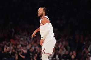 布倫森：我們一直在成長(zhǎng)不斷學(xué)習(xí) 在主場(chǎng)球迷面前打球感覺(jué)很棒