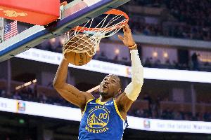 庫明加：無論庫里、巴特勒和格林是否在場(chǎng)上 我的心態(tài)始終如一