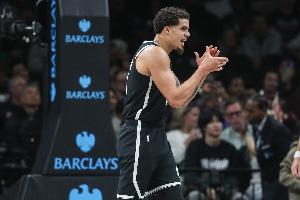 主攻手！小邁克爾·波特半場14中7砍最高20分外加8板 三分8中4