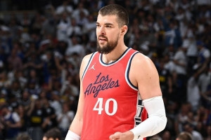 白玉柱已盡力！祖巴茨14中8&罰球8中7 空砍全隊最高23分11板兩雙