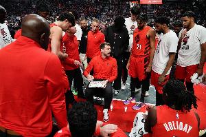 隊記：楊瀚森不僅要適應(yīng)NBA還要適應(yīng)開拓者 揠苗助長不利于他成長