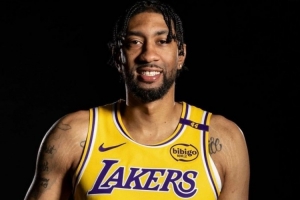 美媒：前湖人中鋒伍德家中遭遇入室搶劫 他自衛(wèi)開槍嚇退三名歹徒