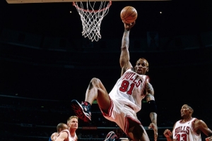 禪師：得到羅德曼后我告訴大家要包容 他不練投籃所以訓(xùn)練遲到