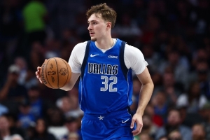 皮爾斯：打控衛(wèi)能讓弗拉格離開(kāi)舒適區(qū) KG新秀賽季也曾打3號(hào)位