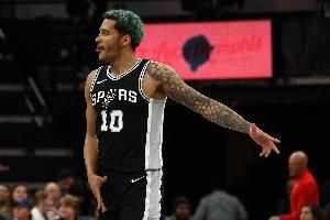 明日NBA杯馬刺客戰(zhàn)火箭 哈珀繼續(xù)缺戰(zhàn) 索漢&奧利尼克出戰(zhàn)成疑