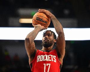 在干嘛？伊森發(fā)球失誤直接送麥克勞林反擊 緊接著被卡斯?fàn)柋苹貓? >
                                        </div>
                                    </div>
                                                                        <div   id=