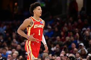 6失誤太多了！杰倫·約翰遜14中8&三分5中2拿到21分7板4助