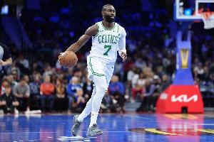 穩(wěn)定火力點(diǎn)！杰倫-布朗半場(chǎng)13中6砍并列全隊(duì)最高14分