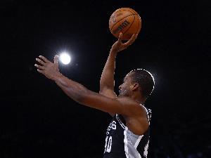 前場雙槍！哈里森·巴恩斯砍24分5板 朱利安·尚帕尼拿22分7板5斷