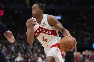 躺贏一手？斯科蒂·巴恩斯16中5&三分2中0拿到14分10板4助2帽