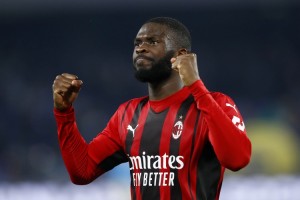 球員集錦：前鋒和他拼速度？回追敏捷&上搶果斷&覆蓋面大的托莫里