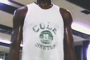 高中時期的奧尼爾，對籃框的摧殘真的太狠了！