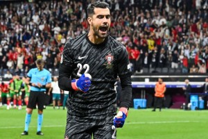 球員集錦：現(xiàn)葡萄牙一門！歐洲杯上三撲點(diǎn)球的男人