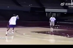 驚艷！17歲科比參加快船試訓 100%命中 左手無差別三分