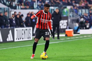 球員集錦：身體素質(zhì)出眾，以跑動見長的米蘭邊后衛(wèi)埃默森！