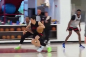 河村勇輝與球隊正式完成合練 高難度中投底角三分樣樣有