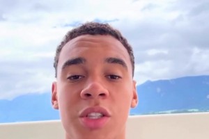 大巴黎這高位壓迫真的太猛了！誰(shuí)來都得麻啊......