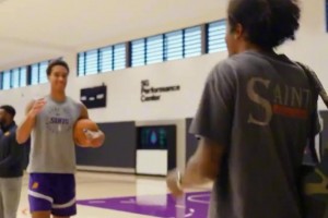 期待新賽季發(fā)揮！杰倫格林已抵達(dá)鳳凰城