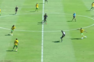 平諾克球員集錦：擁有出色的身體素質(zhì)和強(qiáng)悍的防守能力