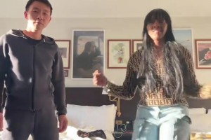 朱正與家人尬舞！網(wǎng)友感慨：一半中國基因都這么強(qiáng)，是純血該多強(qiáng)