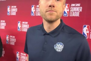 灰熊主帥談如何阻止楊瀚森得分：他一下球我們就積極破壞，這需要靠團(tuán)隊(duì)的努力