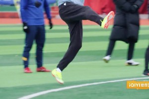 范志毅絕對(duì)放水了！看看比賽就知道典型的重炮手，后衛(wèi)拿甲A金靴