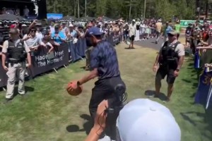 距離遠(yuǎn)不是問題，只要有籃筐就行??