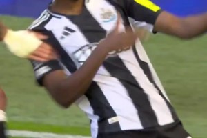 ??官方帶貨！英超官方曬伊薩克集錦：這是你最喜歡的前鋒嗎？