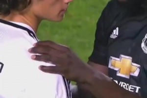 布拉德利成名之戰(zhàn)！能防住跑車的有很多，但用它當(dāng)背景板的真不多