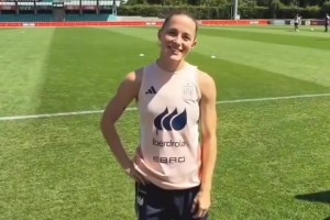 都是大美女?。∥靼嘌琅隳贻p時候和現(xiàn)在的對比！全員狠人！