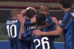 這是一記101分的倒鉤！詹?。憾嘟o一分，不怕他驕傲！