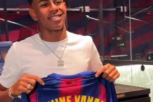 羅馬諾：關(guān)于大馬丁，曼聯(lián)還未向維拉提出任何報(bào)價(jià)